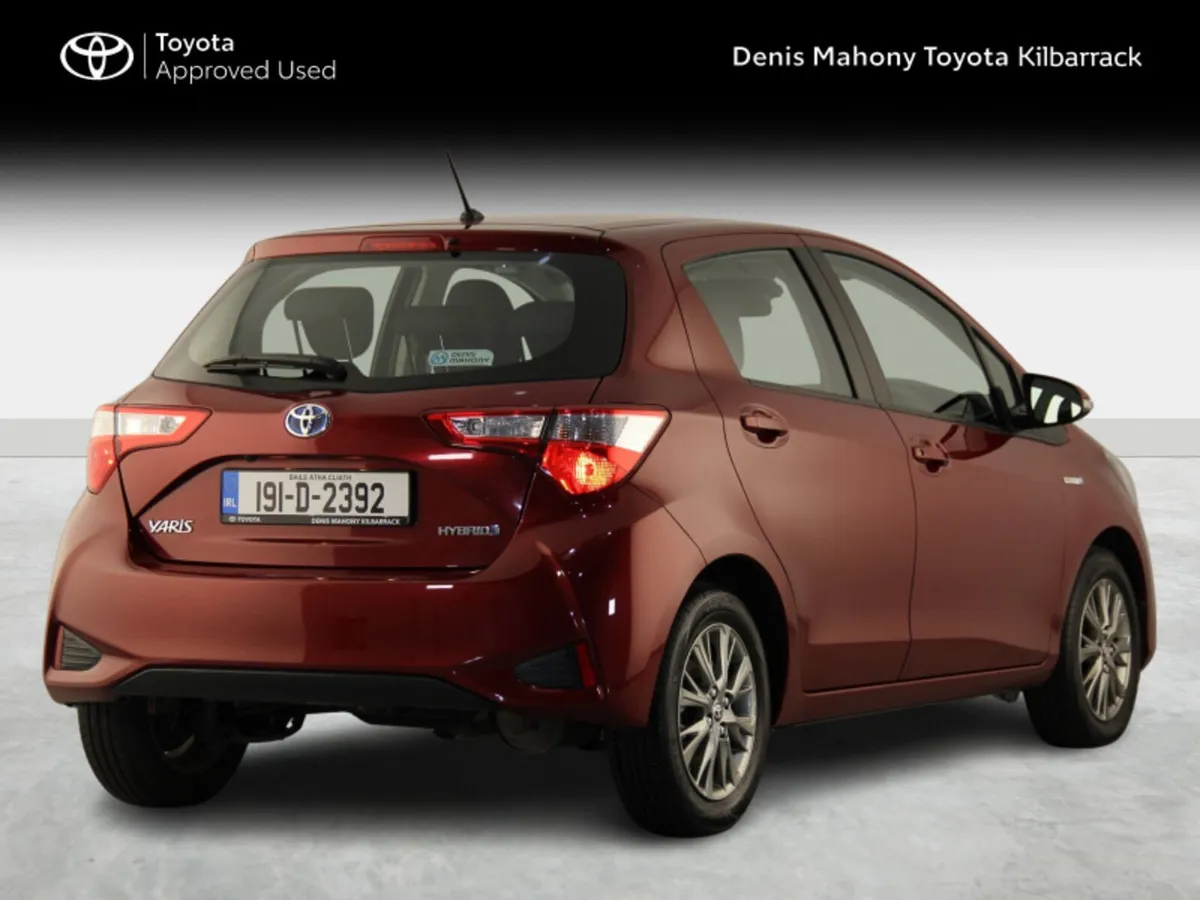 Toyota Yaris YARIS HYBRID 5DR LUNA - Image 2