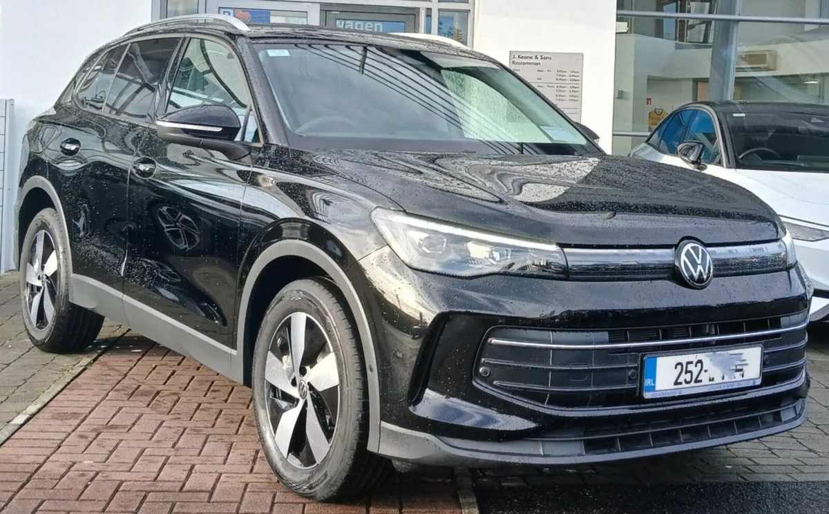 Volkswagen Tiguan Edition 75 2.0 TDI 150HP DSG **R - Image 1