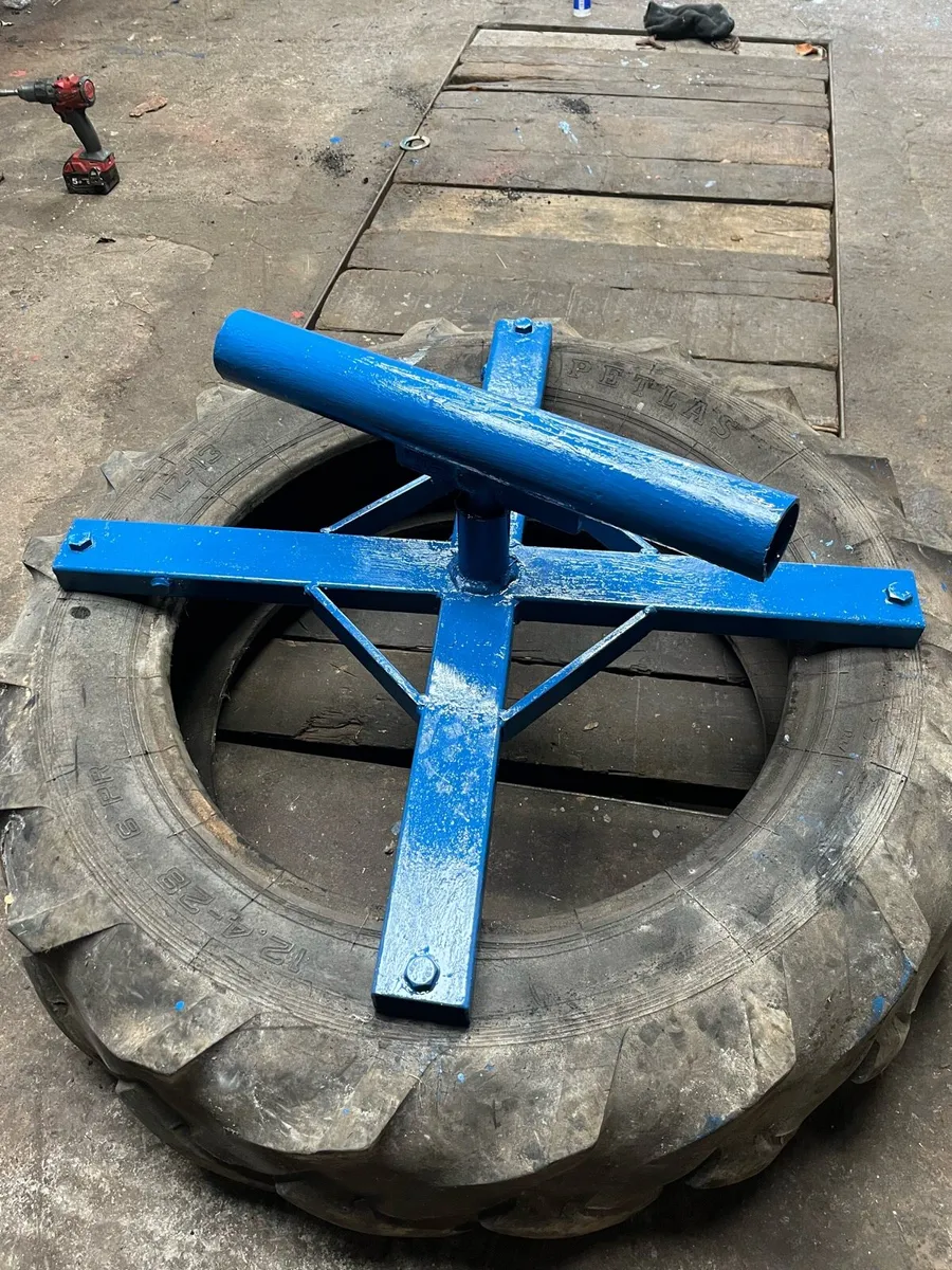 Silage pusher - Image 1