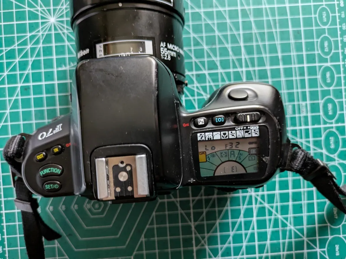 🎞️ Nikon F70 - body only - Image 4