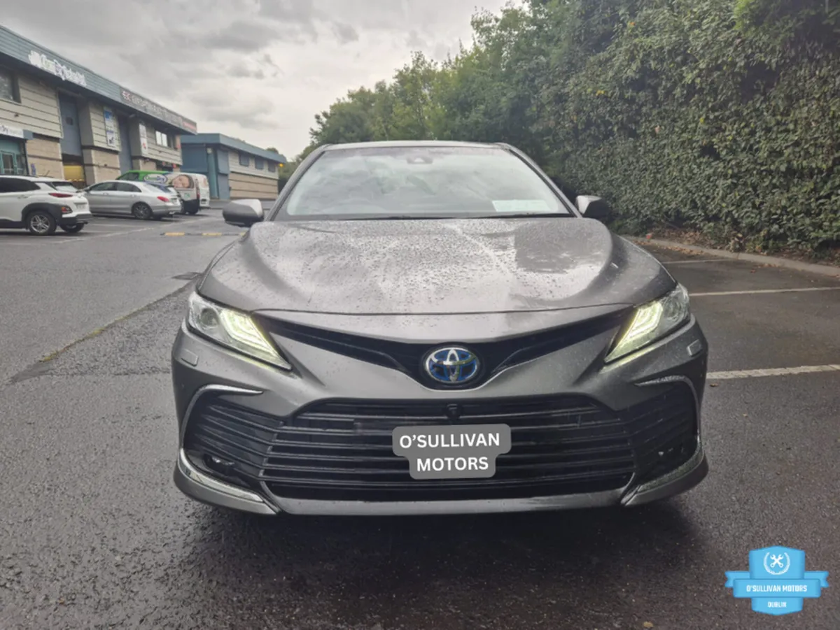 Toyota Camry / 2020 / 2.5 PETROL HYBRID / AUTO - Image 2