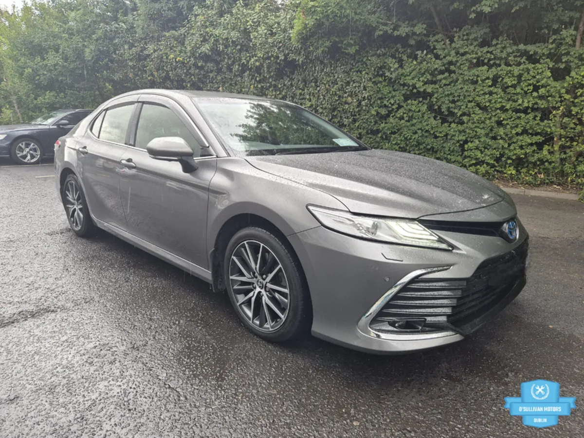 Toyota Camry / 2020 / 2.5 PETROL HYBRID / AUTO - Image 3