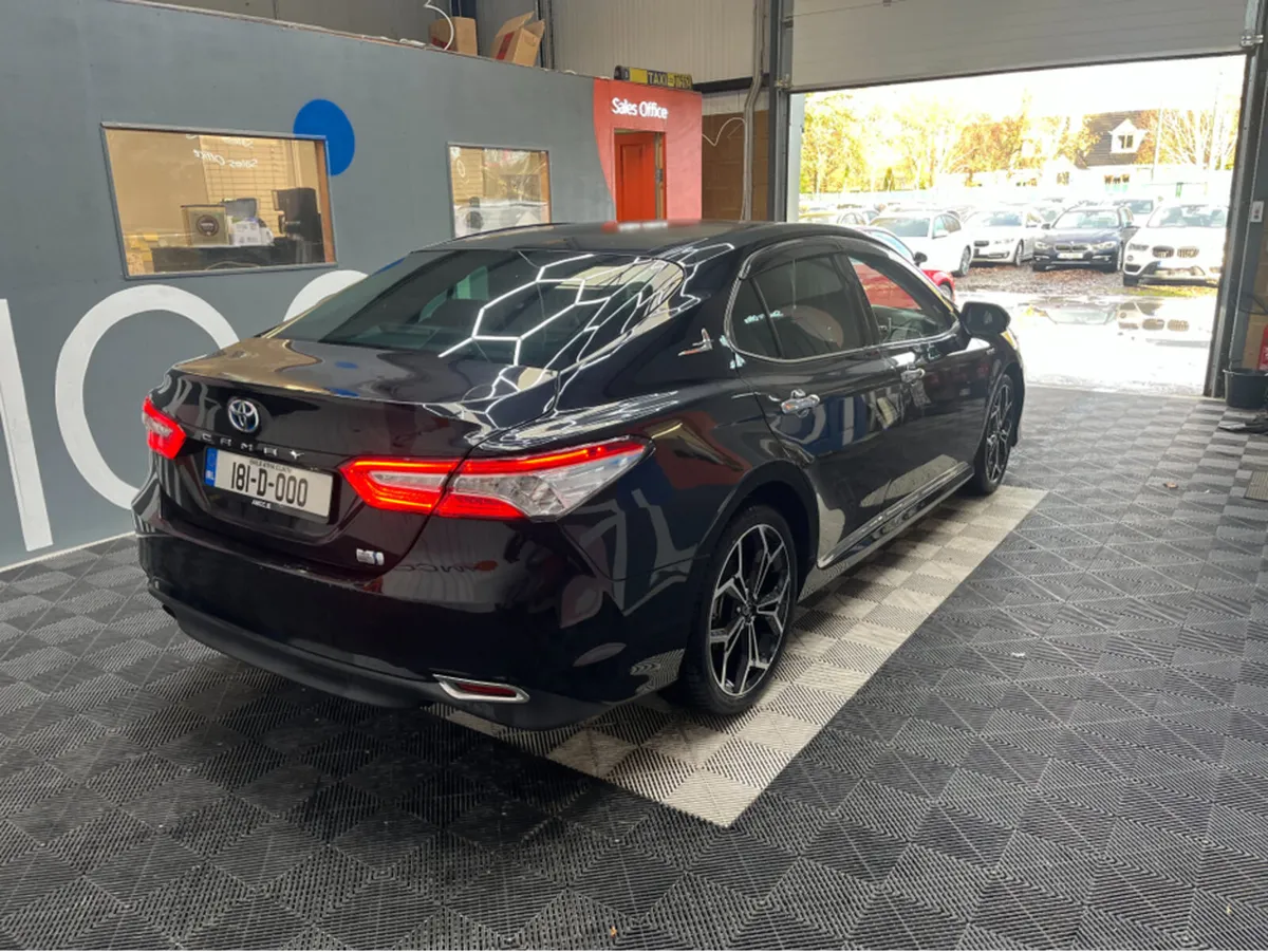 Toyota Camry 2018 Camry 2.5 Hybrid / Cruise Contro - Image 2