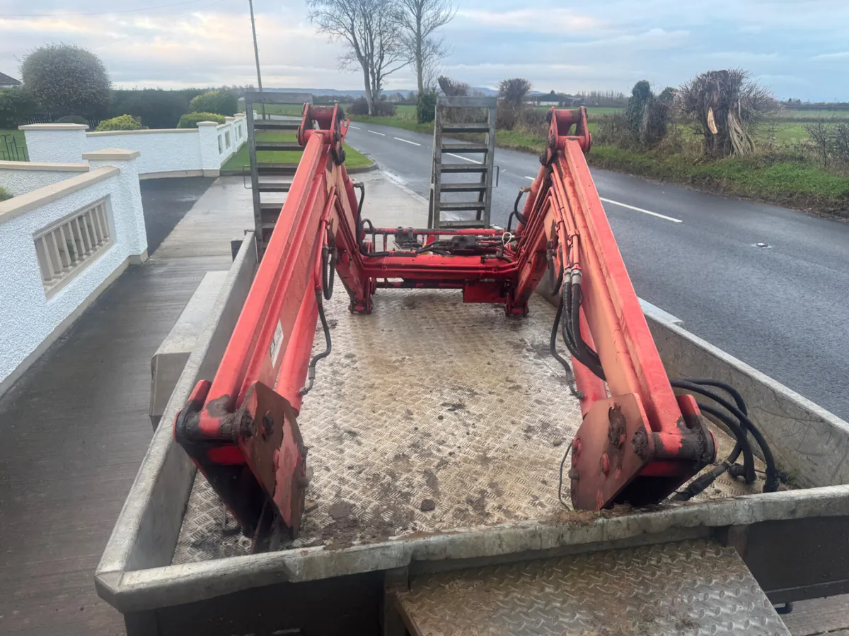 Massey Ferguson 896 Front Loader & Brackets - Image 2