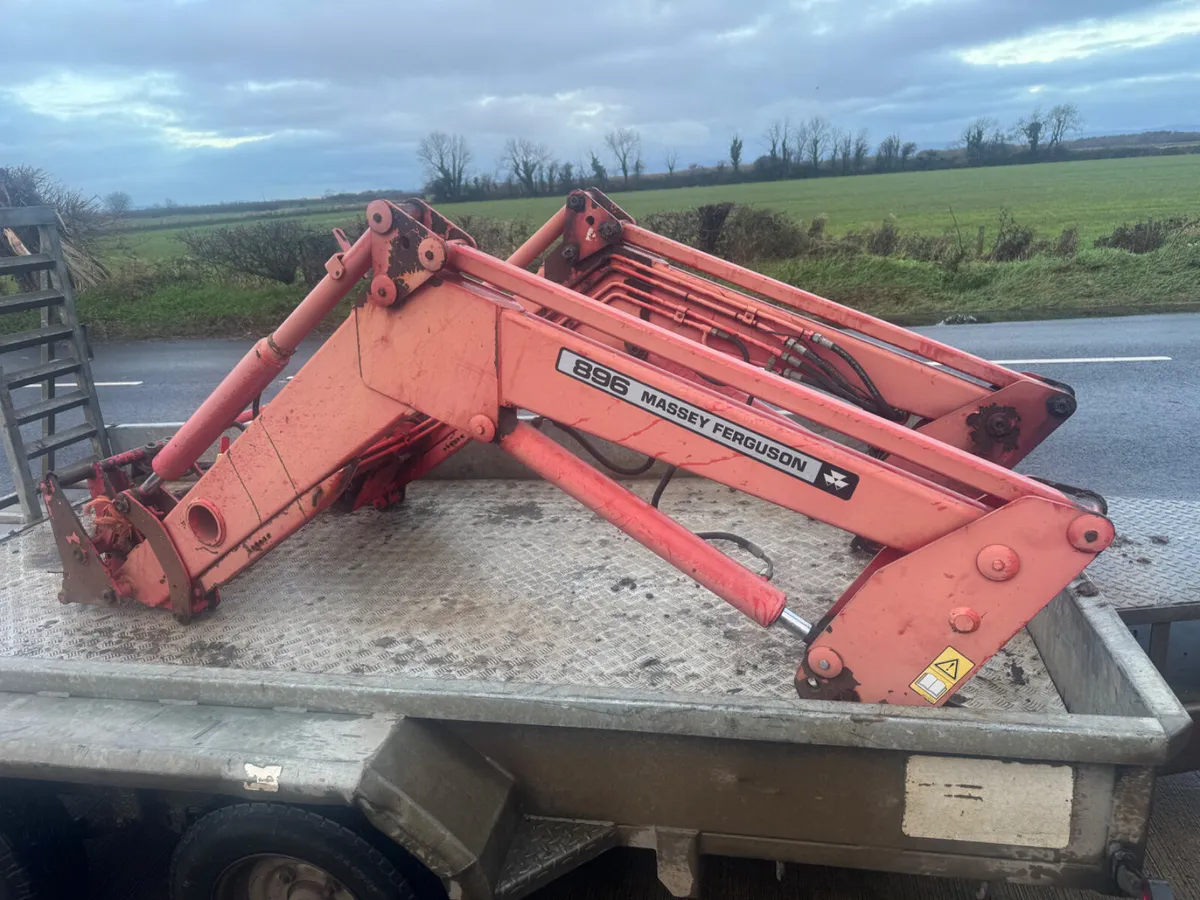 Massey Ferguson 896 Front Loader & Brackets - Image 1