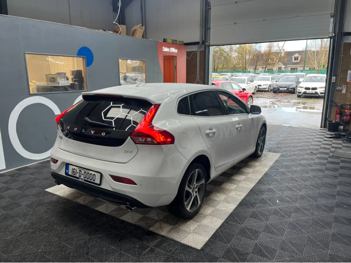 Volvo V40 €14950! 2016 VOLVO V40 2.0 DIESEL / 79K - Image 2