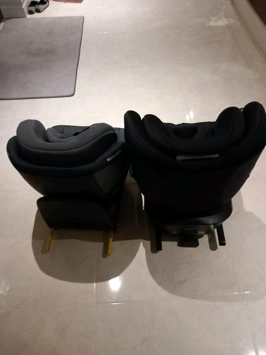 Joie i-spin 360 and Maxi cosi mica - Image 3