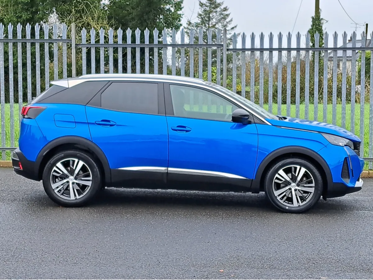 Peugeot 3008 ALLURE PREMIUM 1.5TD 130BHP 8 SPEED A - Image 2