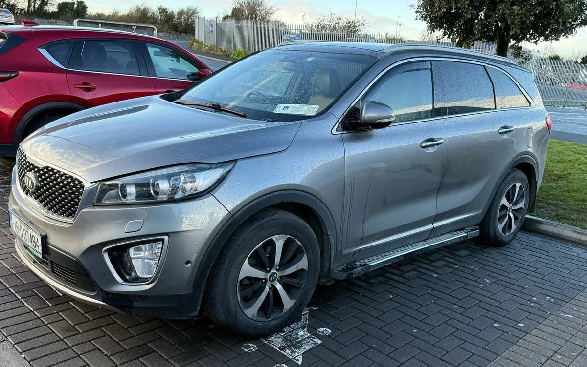 Kia Sorento 2.2 - Image 1
