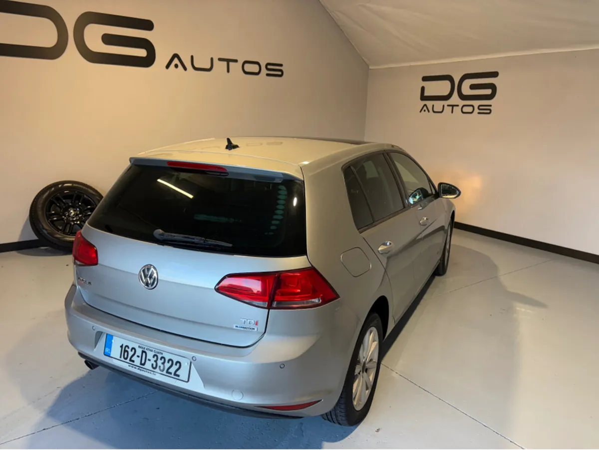 Volkswagen Golf LOUNGE 1.6 TDI - SUNROOF- SERVICE - Image 3