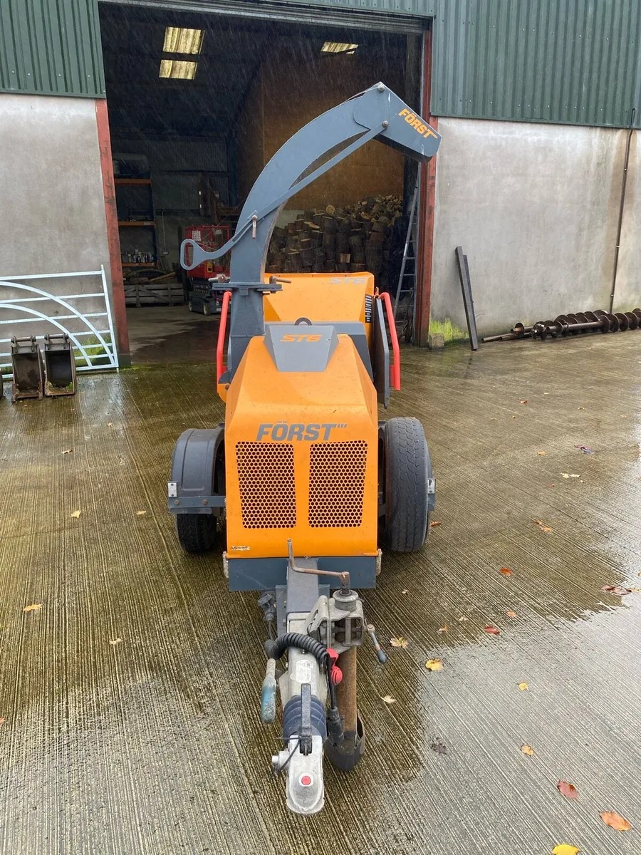 Forst ST6 wood chipper - Image 2