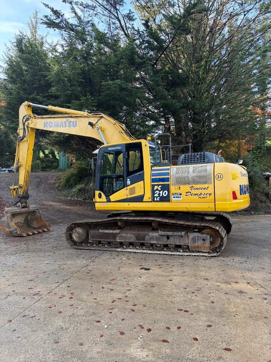 Komatsu Pc210-10 - Image 1