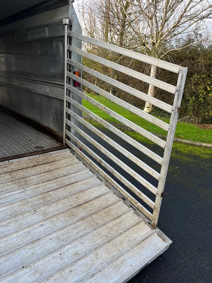 Ifor Williams 12x6 Livestock Trailer - Image 4