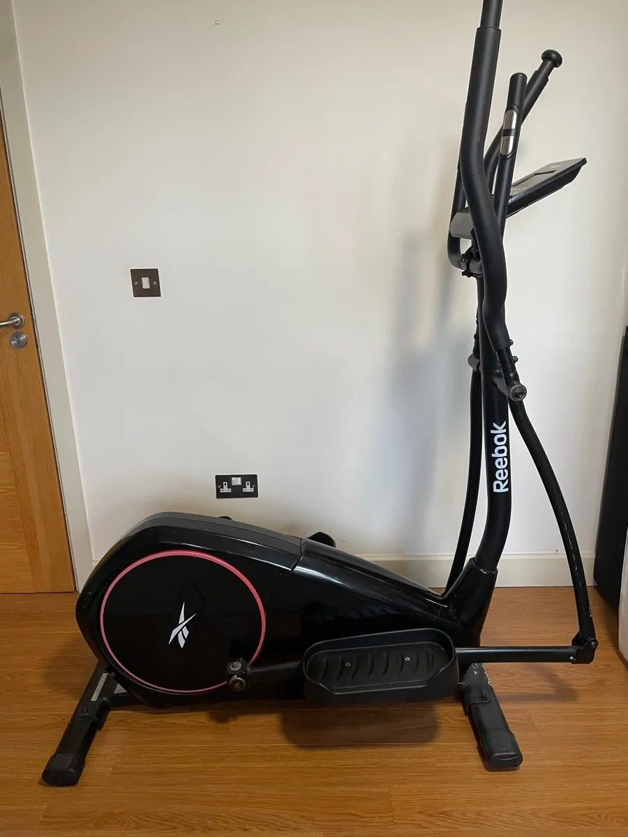 Reebok cross trainer - Image 1