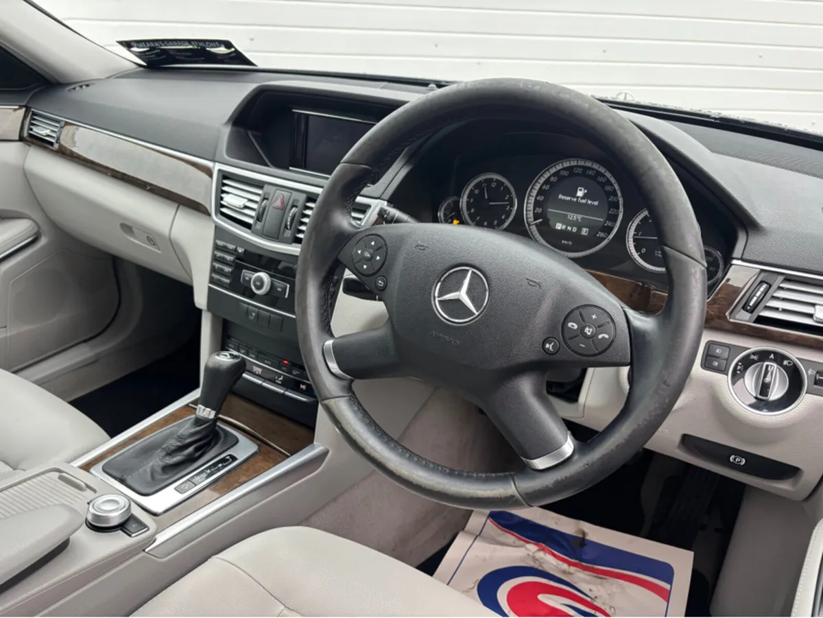Mercedes-Benz E-Class 200 CDI BLUE EFFICIENCY 4DR - Image 2
