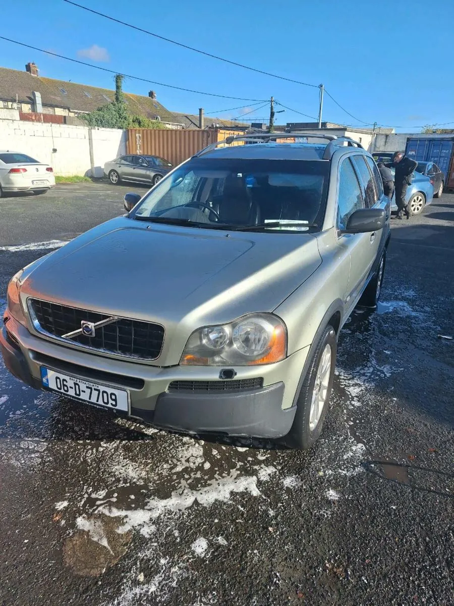 Volvo xc90 - Image 1