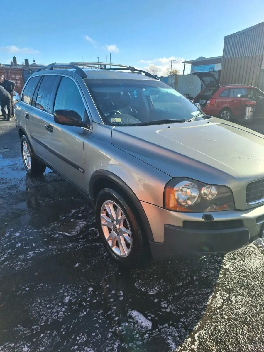 Volvo xc90 - Image 2