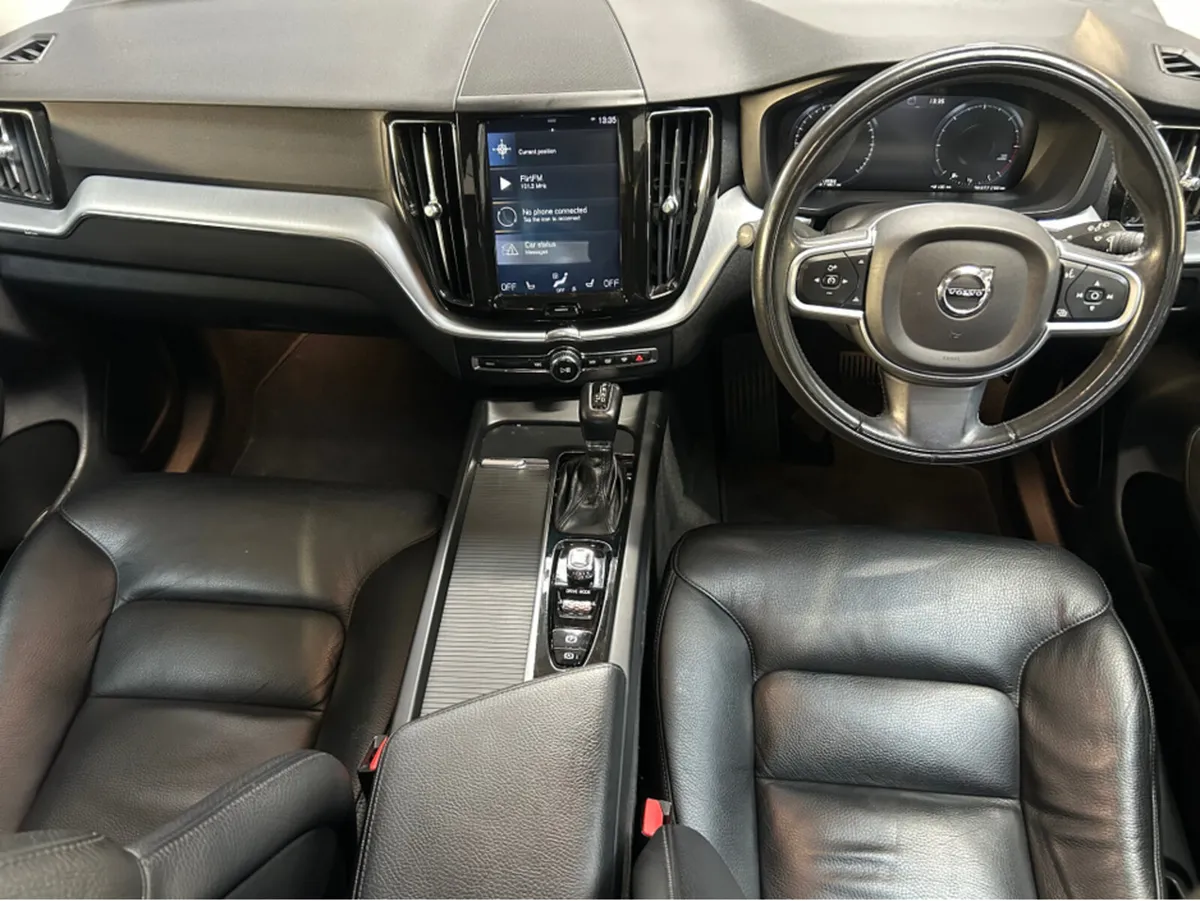 Volvo XC60 2.0 D4 MOMENTUM 187BHP 5DR AWD AUTO - Image 2