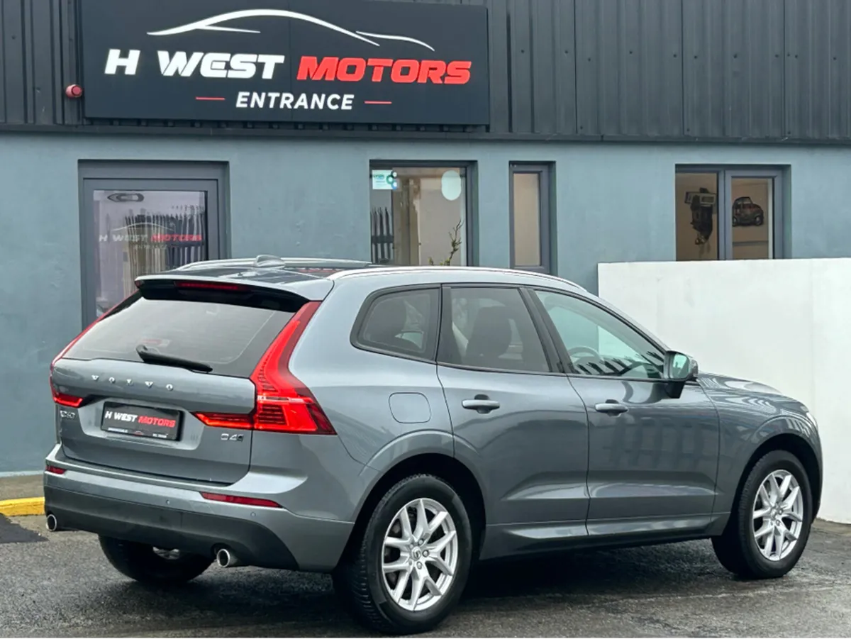 Volvo XC60 2.0 D4 MOMENTUM 187BHP 5DR AWD AUTO - Image 3