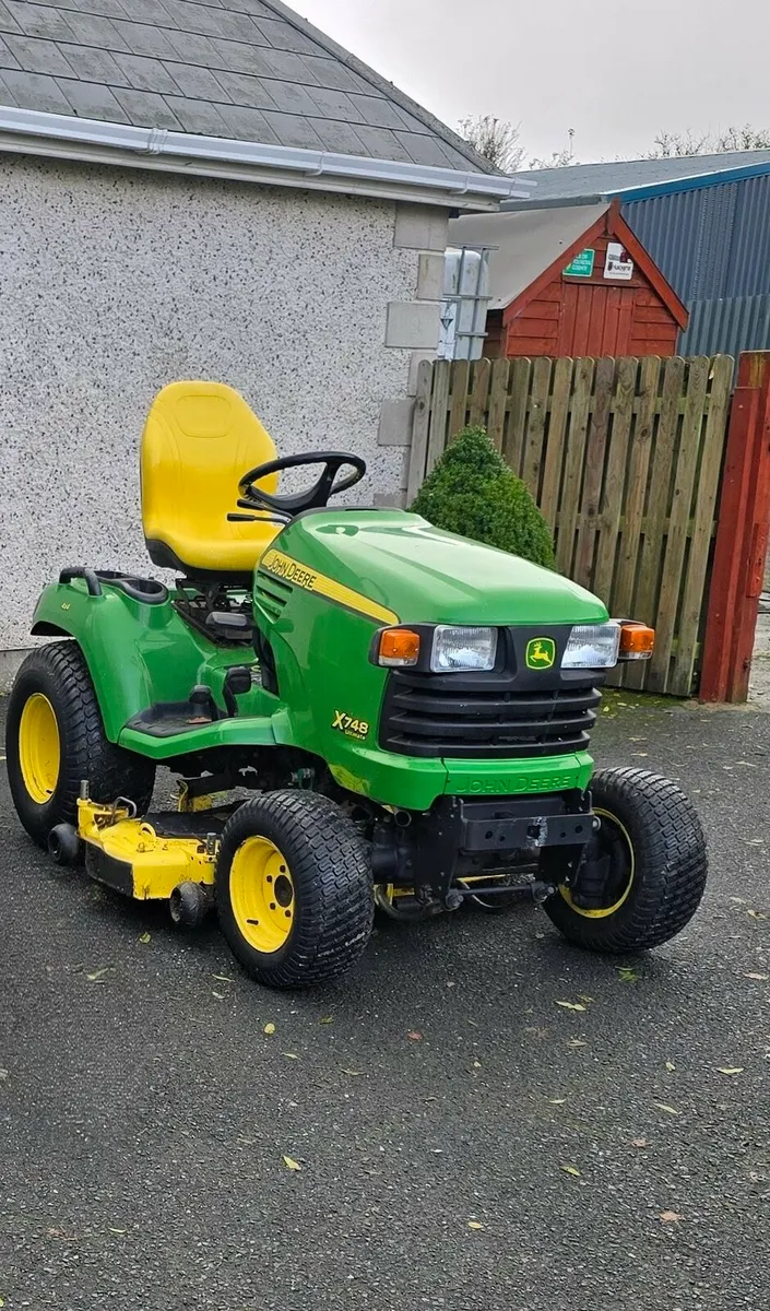 John Deere 4x4 diesel - Image 2