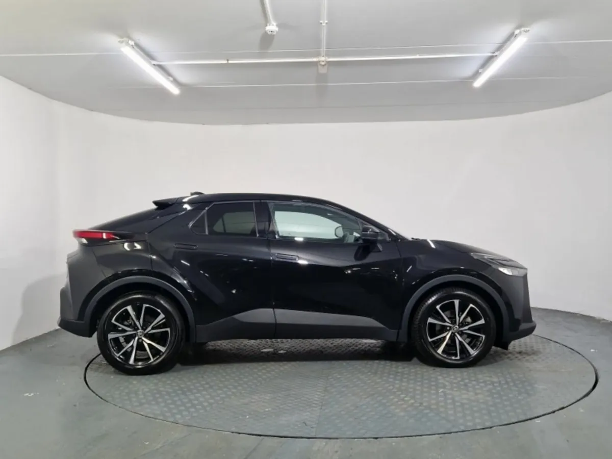 Toyota C-HR 1.8 HYBRID SPORT - Image 3