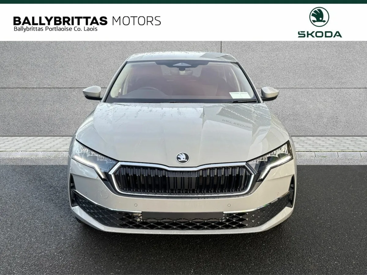 Skoda Octavia Selection Plus 2.0TDI 115BHP - Image 3