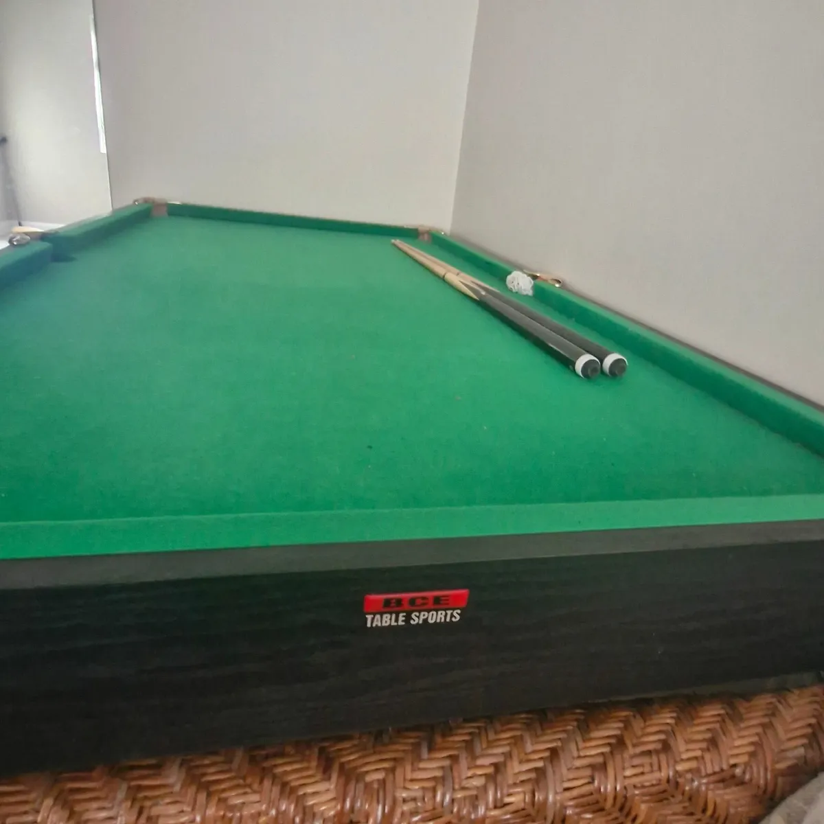 RILEY 6ft snooker / pool table. Perfect condition - Image 1
