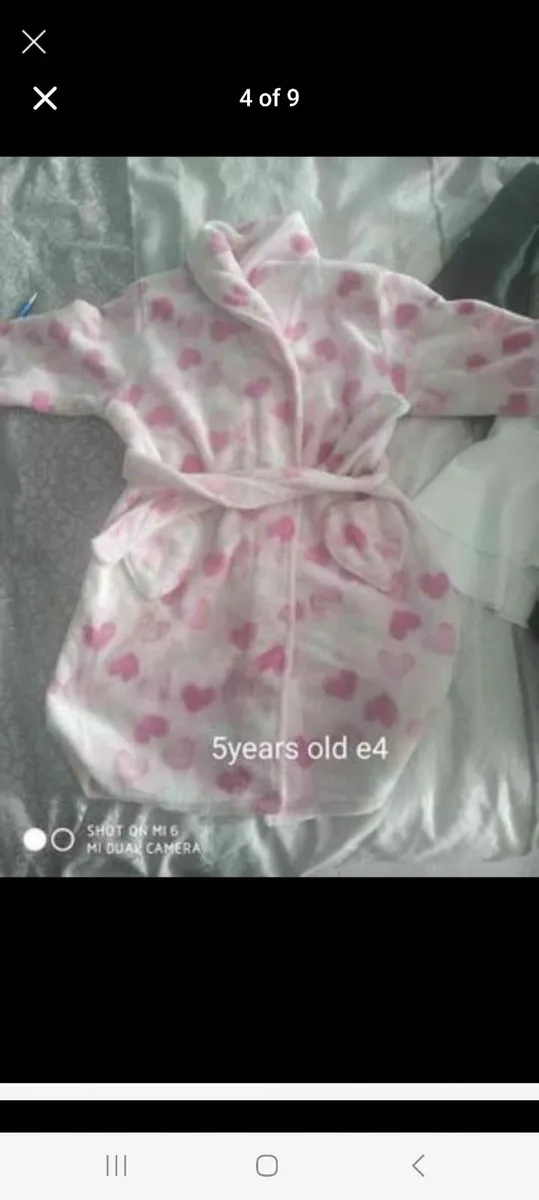 Girls clothes - Image 1