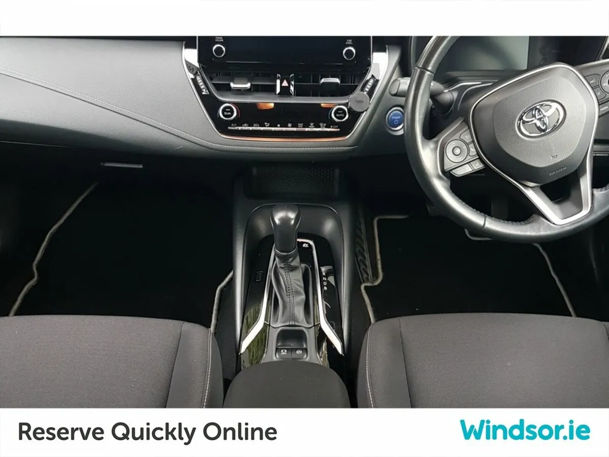 Toyota Corolla 1.8 Hybrid Luna Hatchback - Image 4