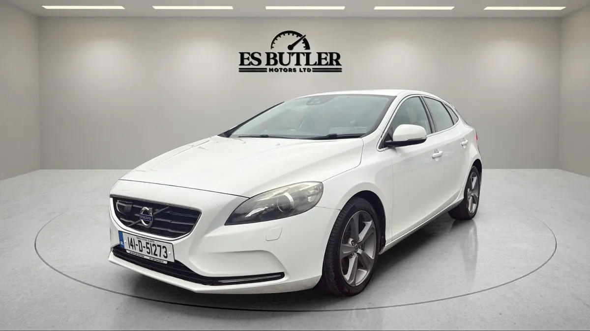 2014 Volvo V40 1.6L AUTO ONLY 78,000KMS 1YR WARRAN - Image 1