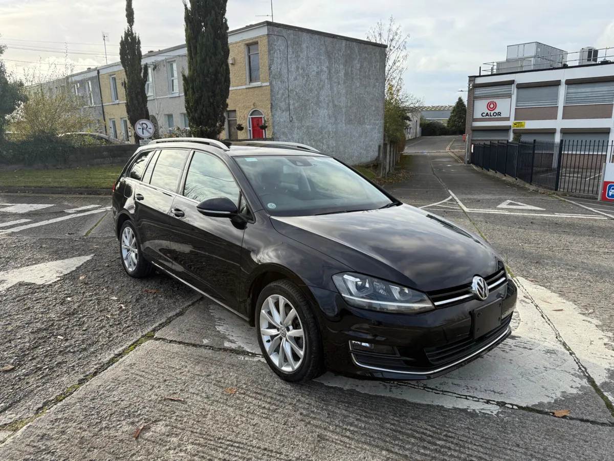 Volkswagen Golf Estate 2016 Auto 50,000 kms - Image 3