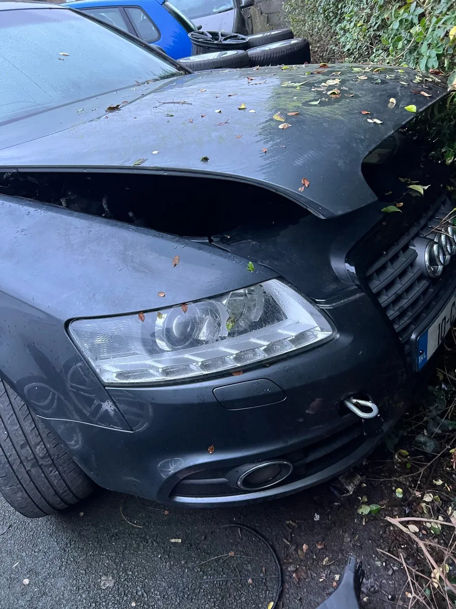 2010 audi a6 2.0 diesel automatic for parts - Image 2