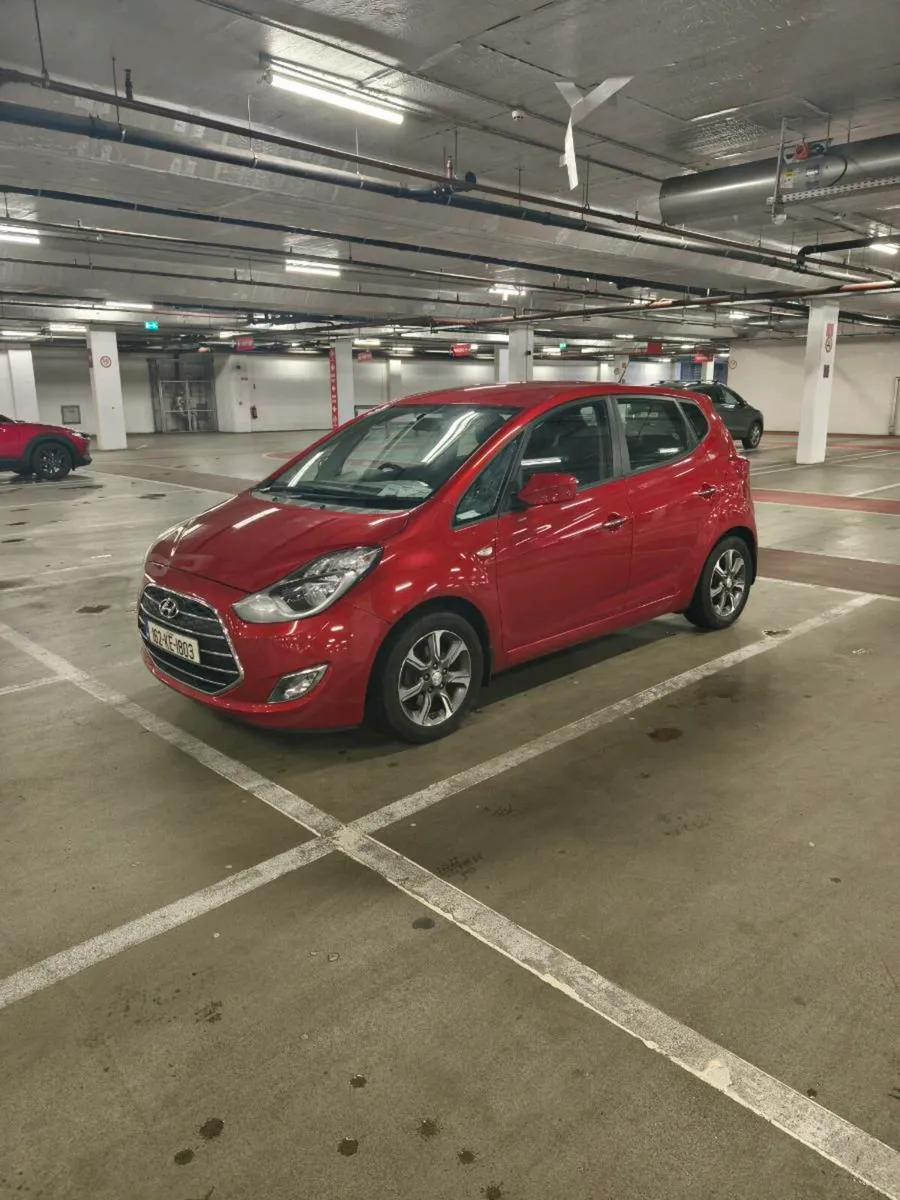 Automatic Hyundai IX 20 Deluxe 69 km only - Image 1