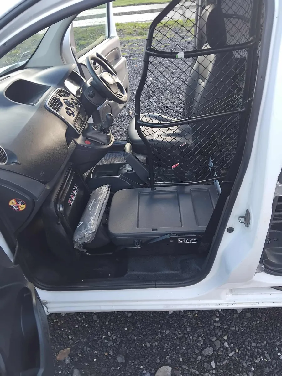 Renault Kangoo 2019 Business Model LWD Maxi €6500+ - Image 4