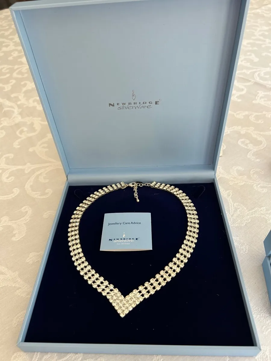 Jewellery Collection-Necklace Braclet earrings - Image 2