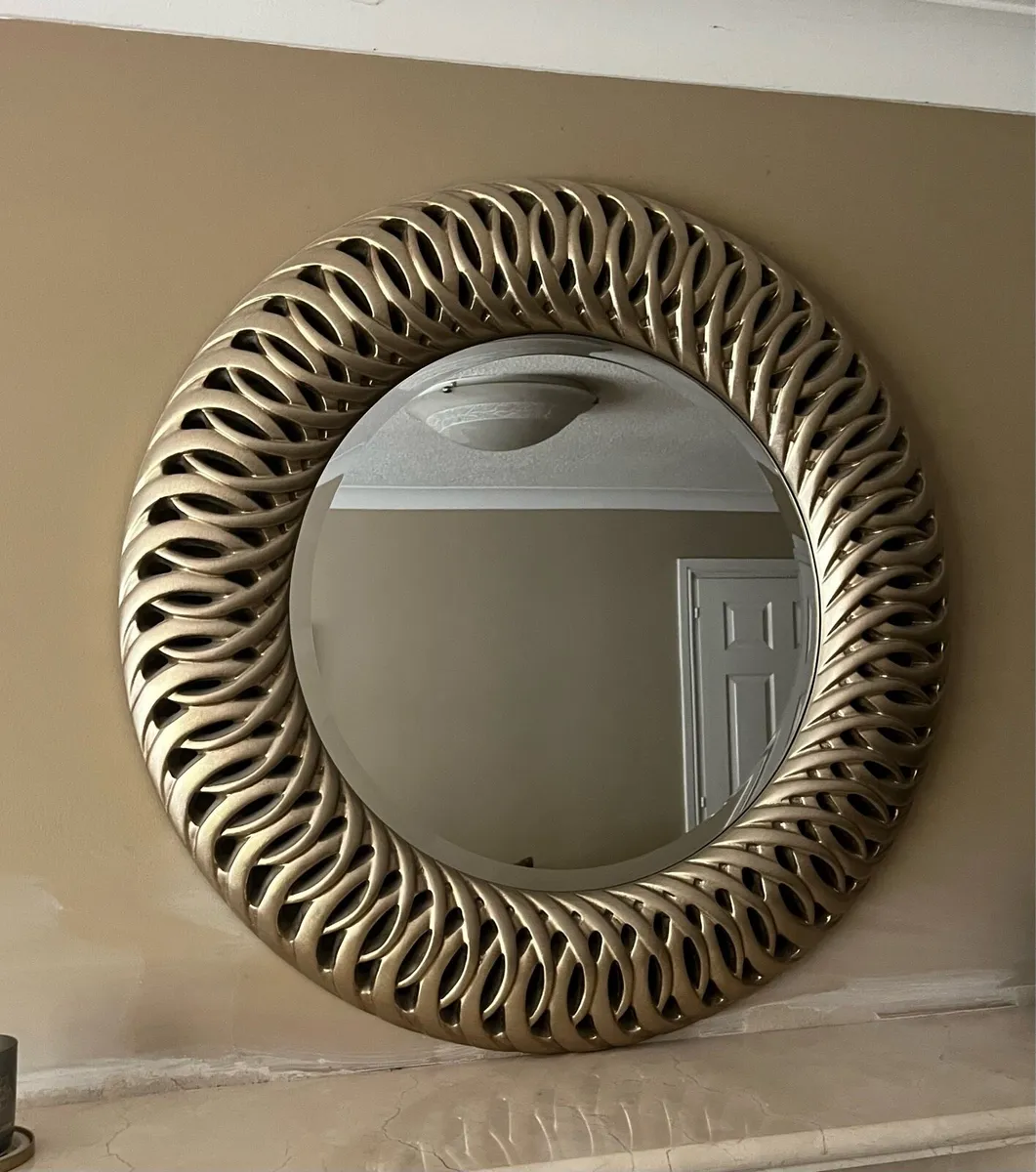 Round Mirror - Image 1
