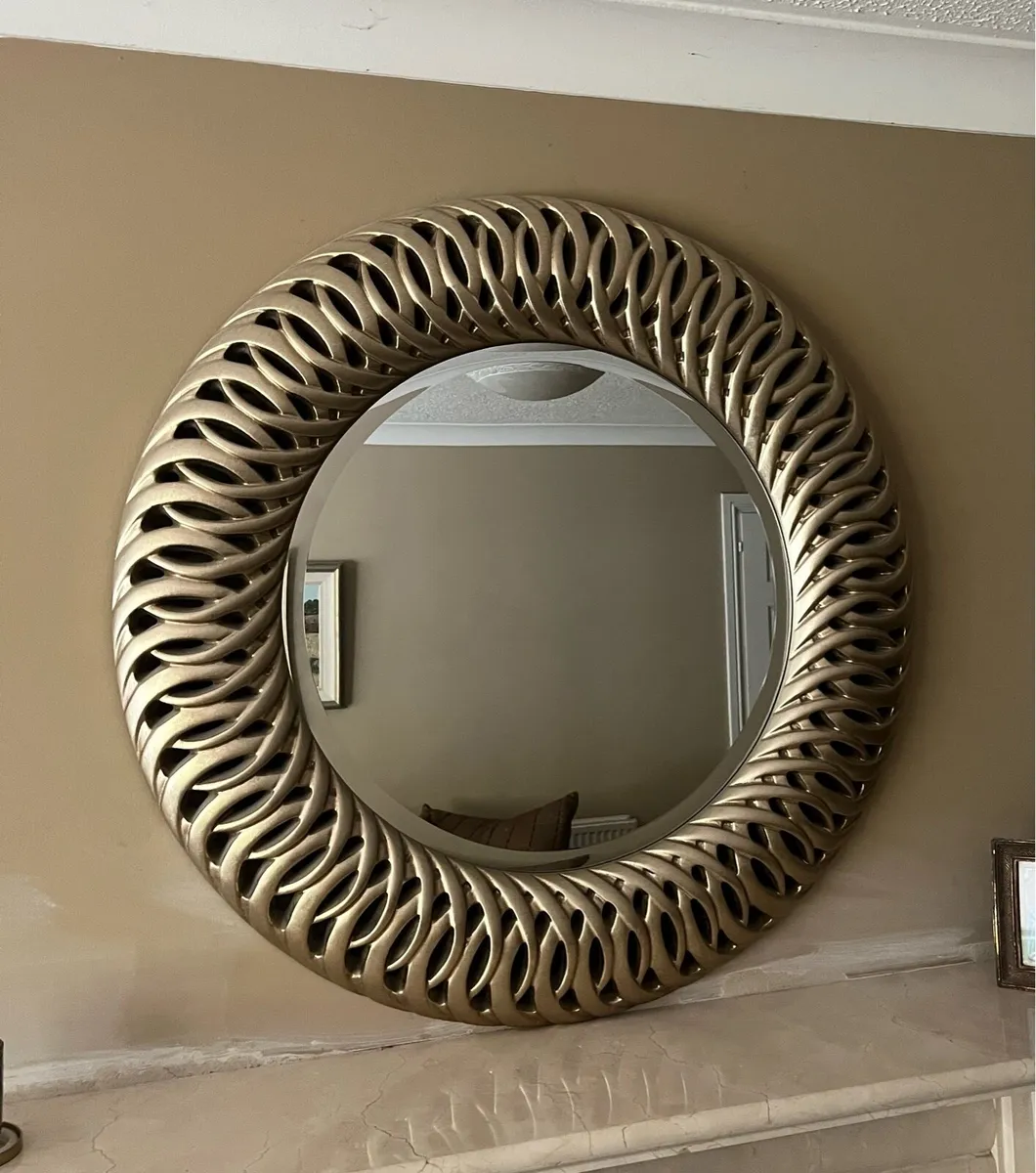 Round Mirror - Image 2
