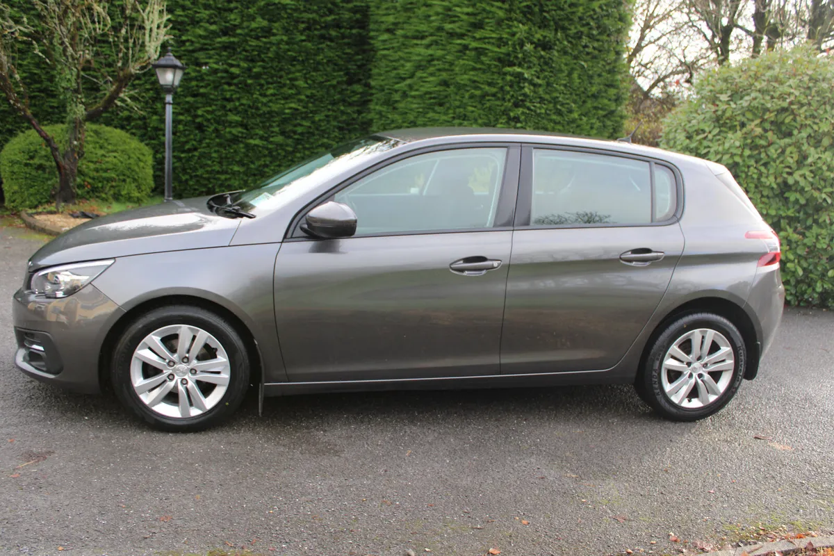 2018 (182) PEUGEOT 308 ACTIVE 1.6 HDI 100bhp. 5dr. - Image 4