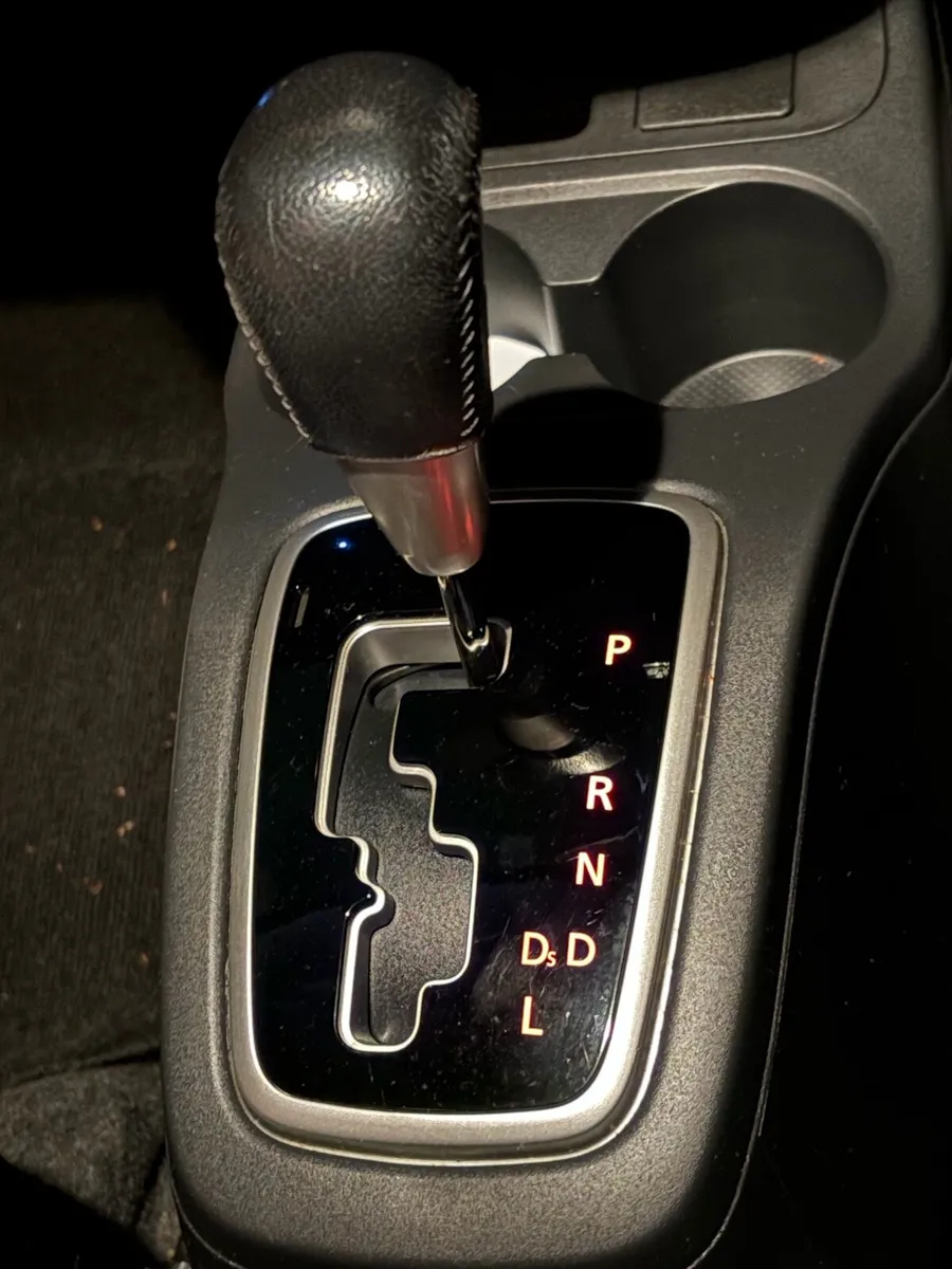 Mitsubishi Mirage - automatic - Image 2