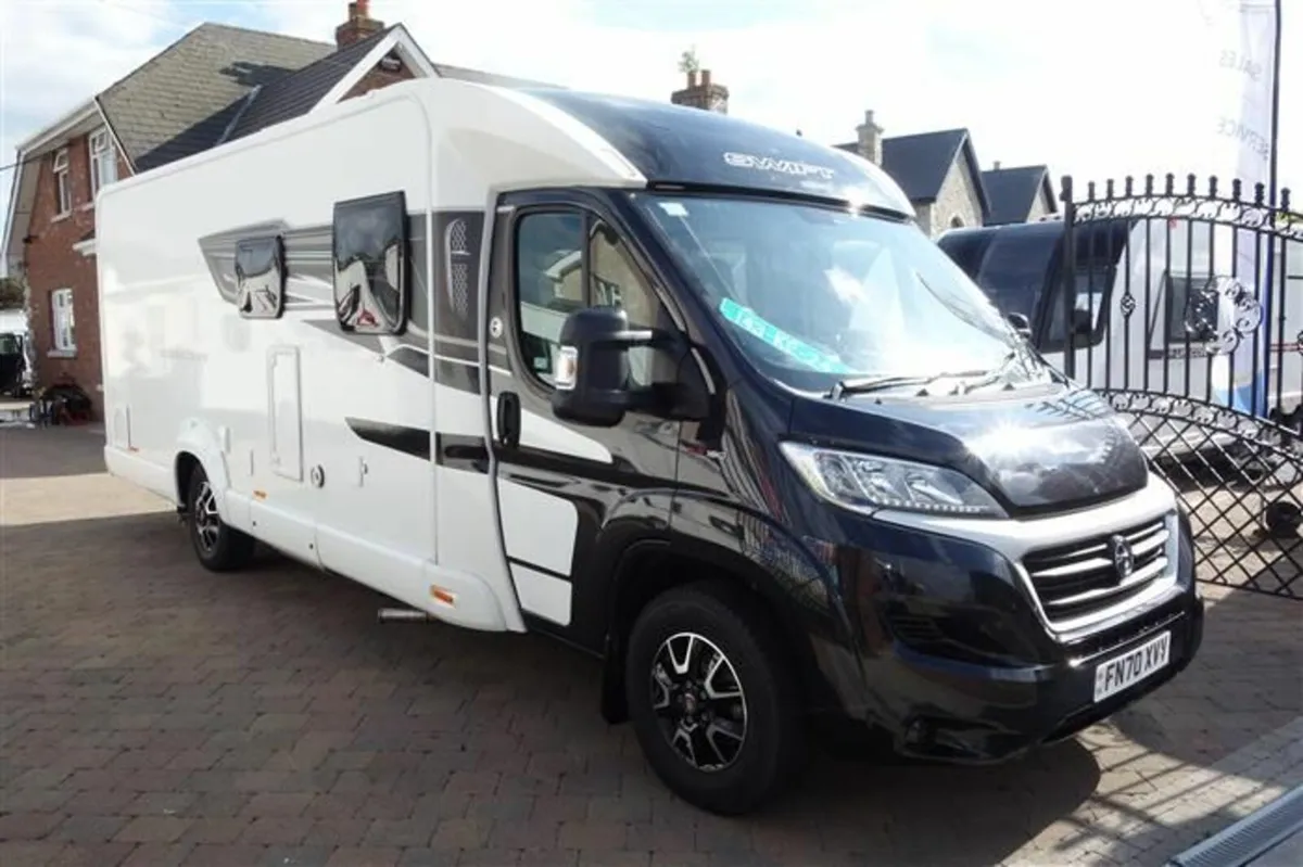 2021 Fiat ducato low profile fixed bed - Image 3