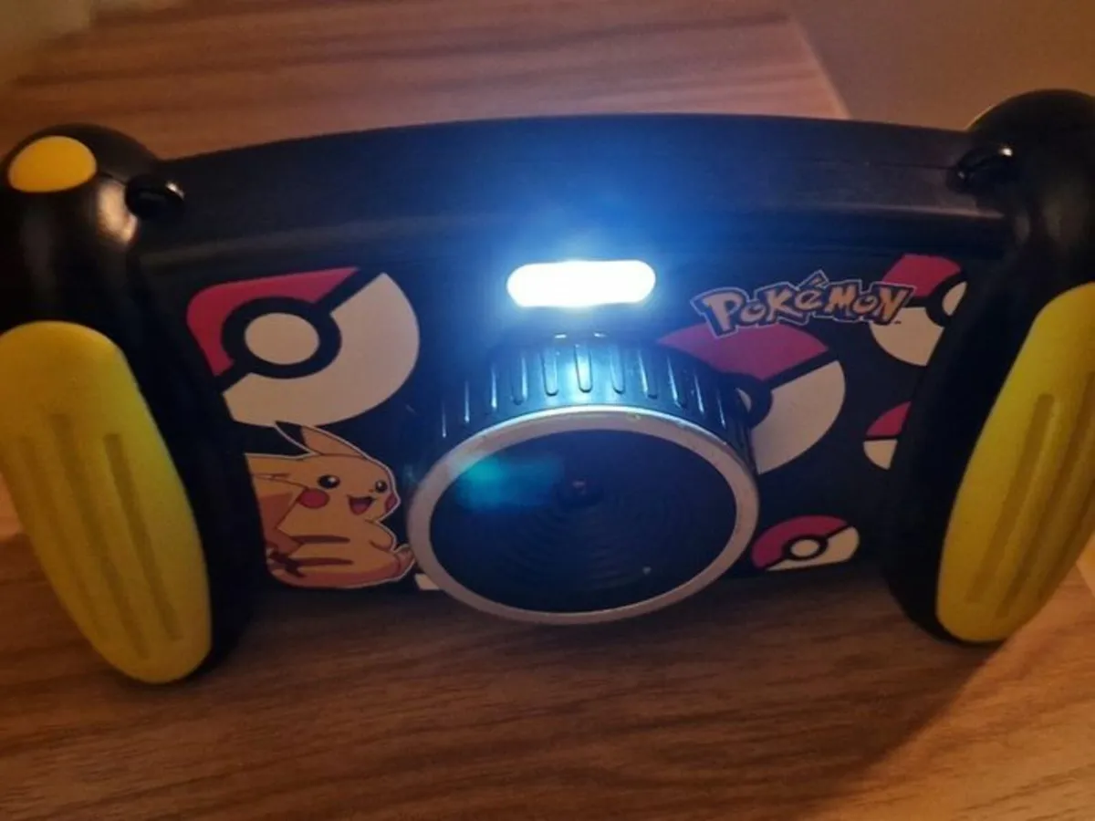 Pokemon Black Yellow Interactive Camera POKC3000 - Image 1