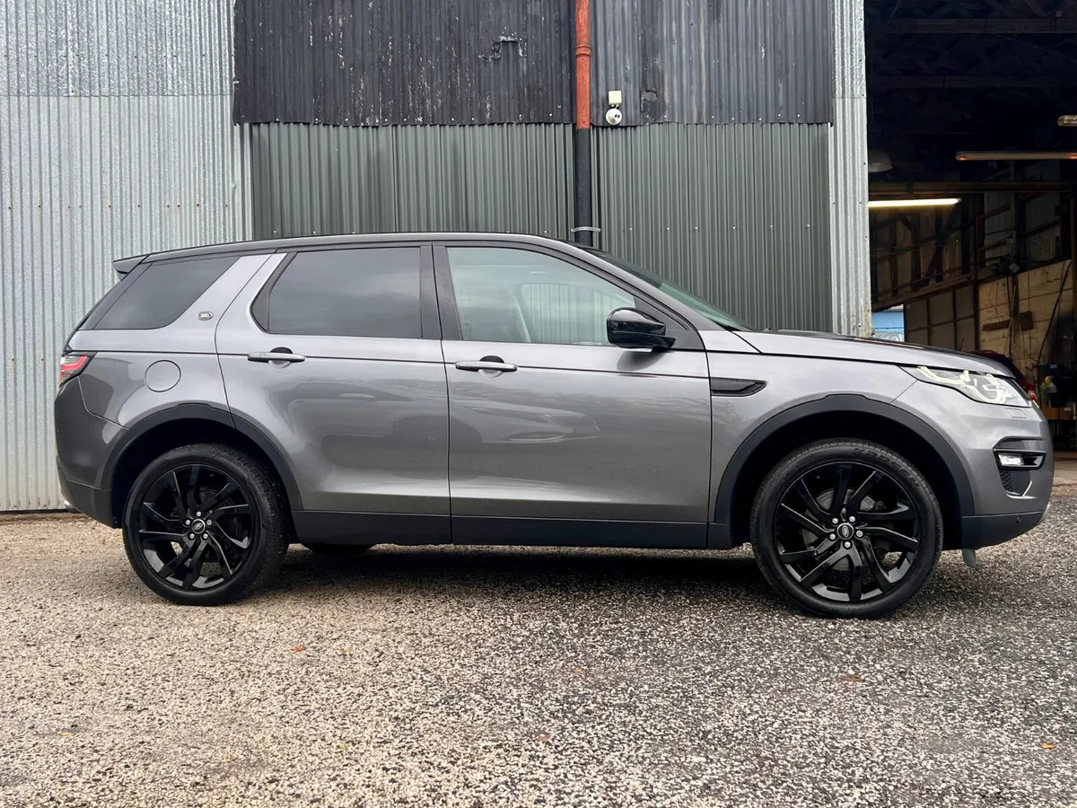 Land Rover Discovery Sport 7 seater 4 wheel drive - Image 3