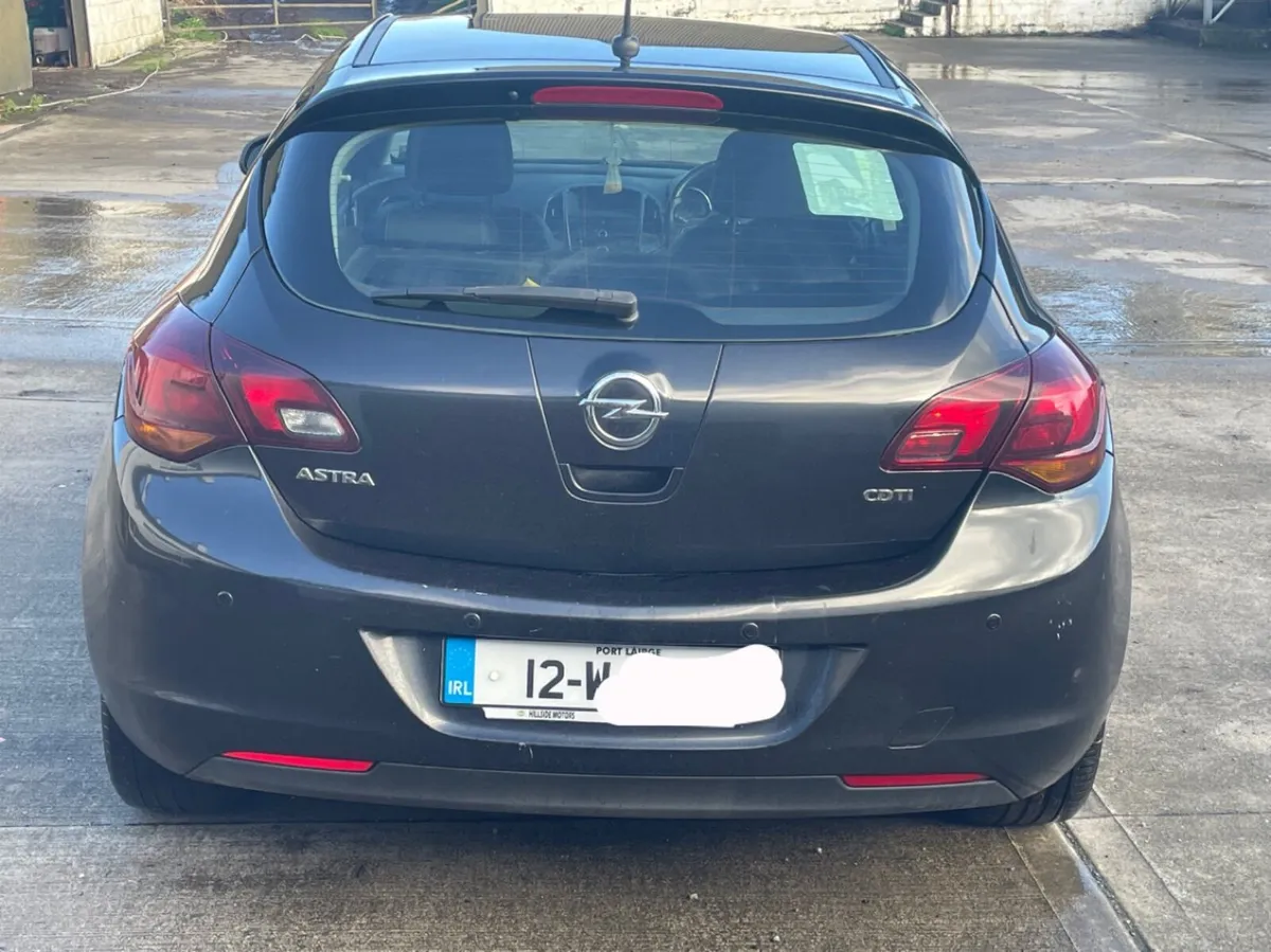 Opel Astra Quick Sale Preferred - Image 3