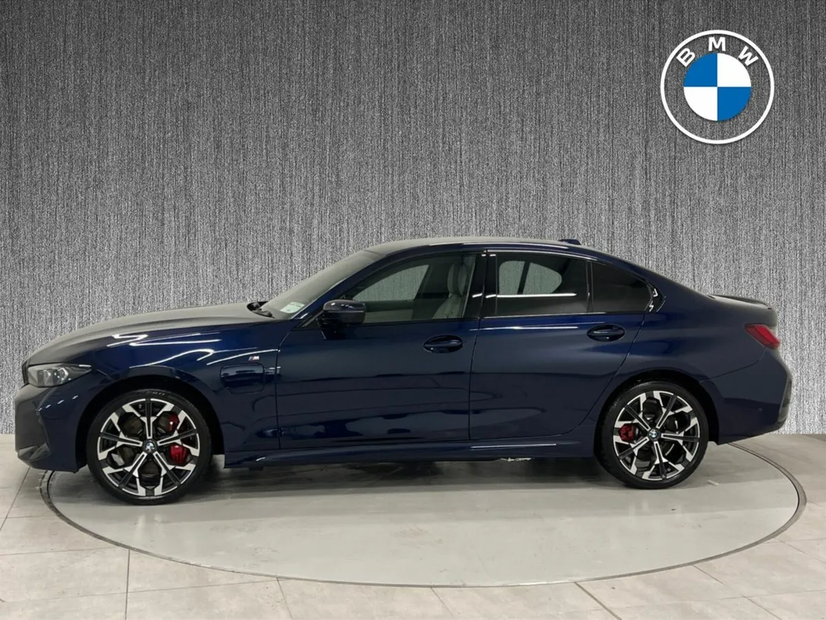 BMW 3-Series 330e PHEV M Sport Saloon IMMEDIATE DE - Image 4