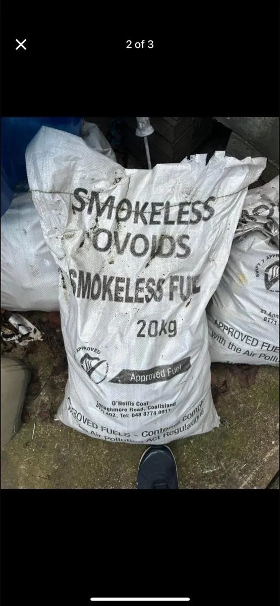 Coal bunker & coal - Image 3