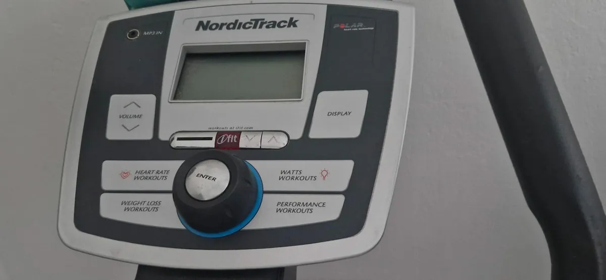 Cross trainer - Image 1