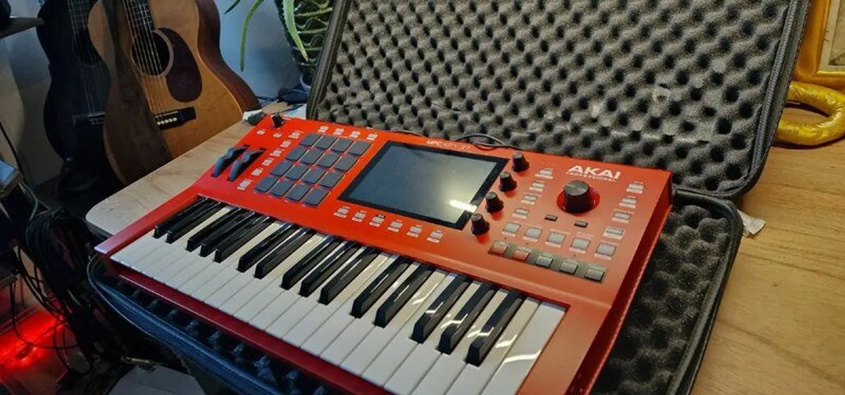 Key Board/ Sampler AKAI Professional MPC Key 37 - Image 1