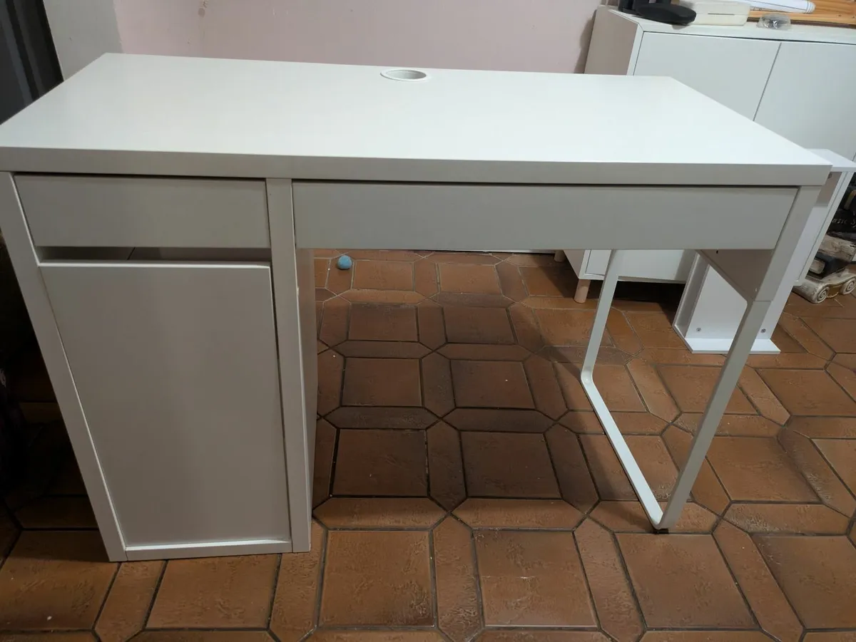 Ikea desk Micke white - Image 1
