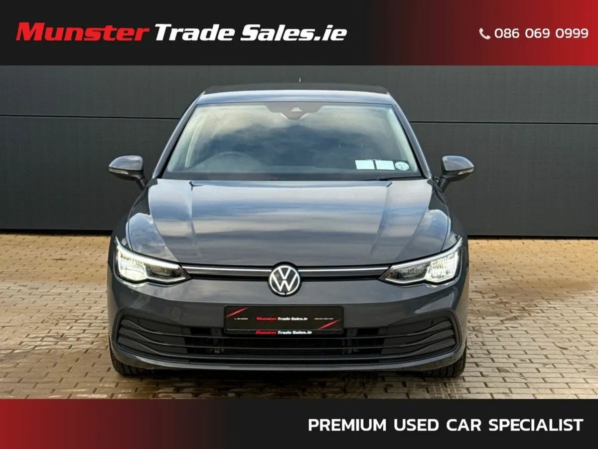 Volkswagen Golf 1.0 TSI 110HP Life - Image 4