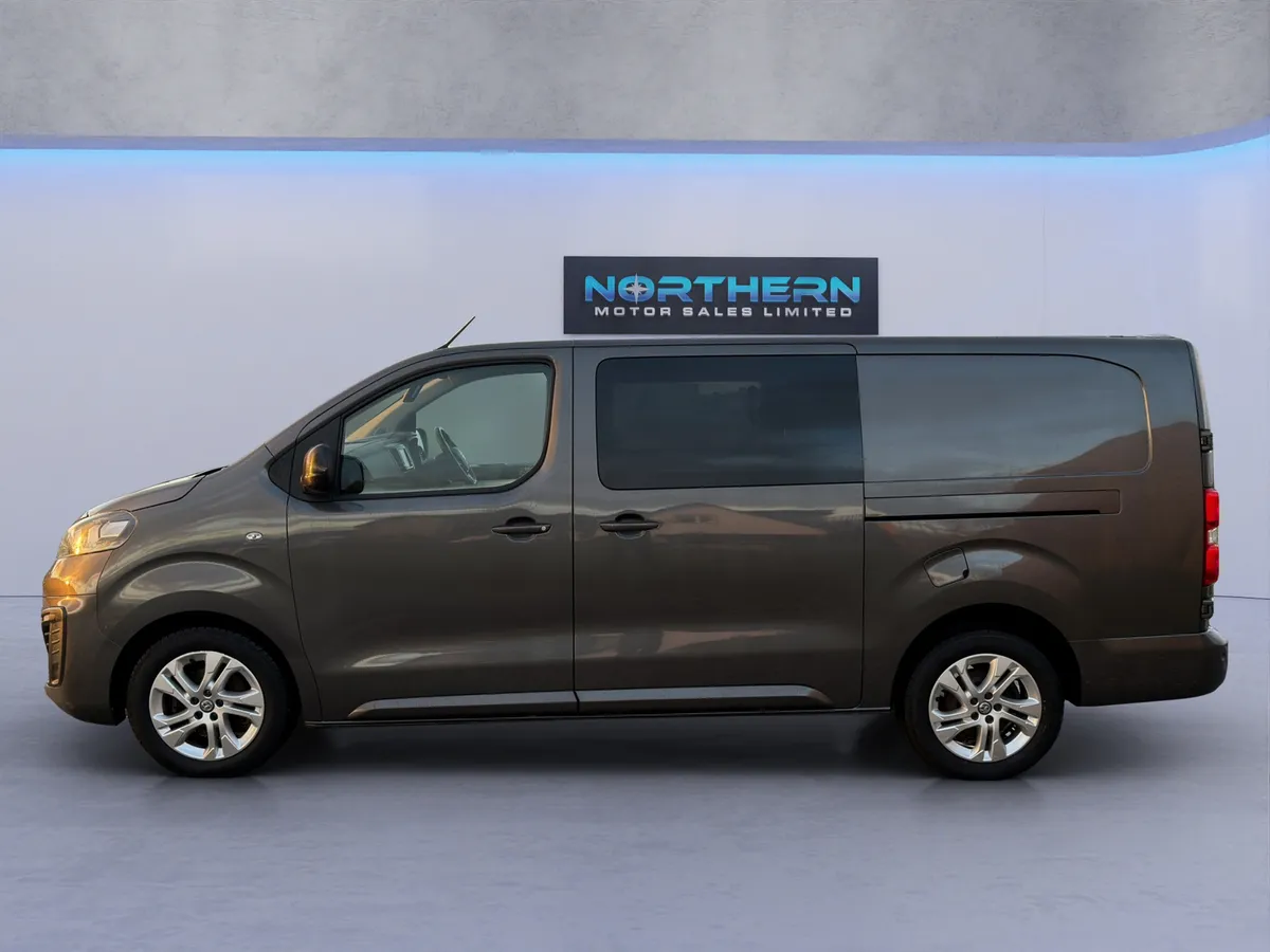 2022 Vauxhall Vivaro 2.0D 145PS Elite Crew Van - Image 4